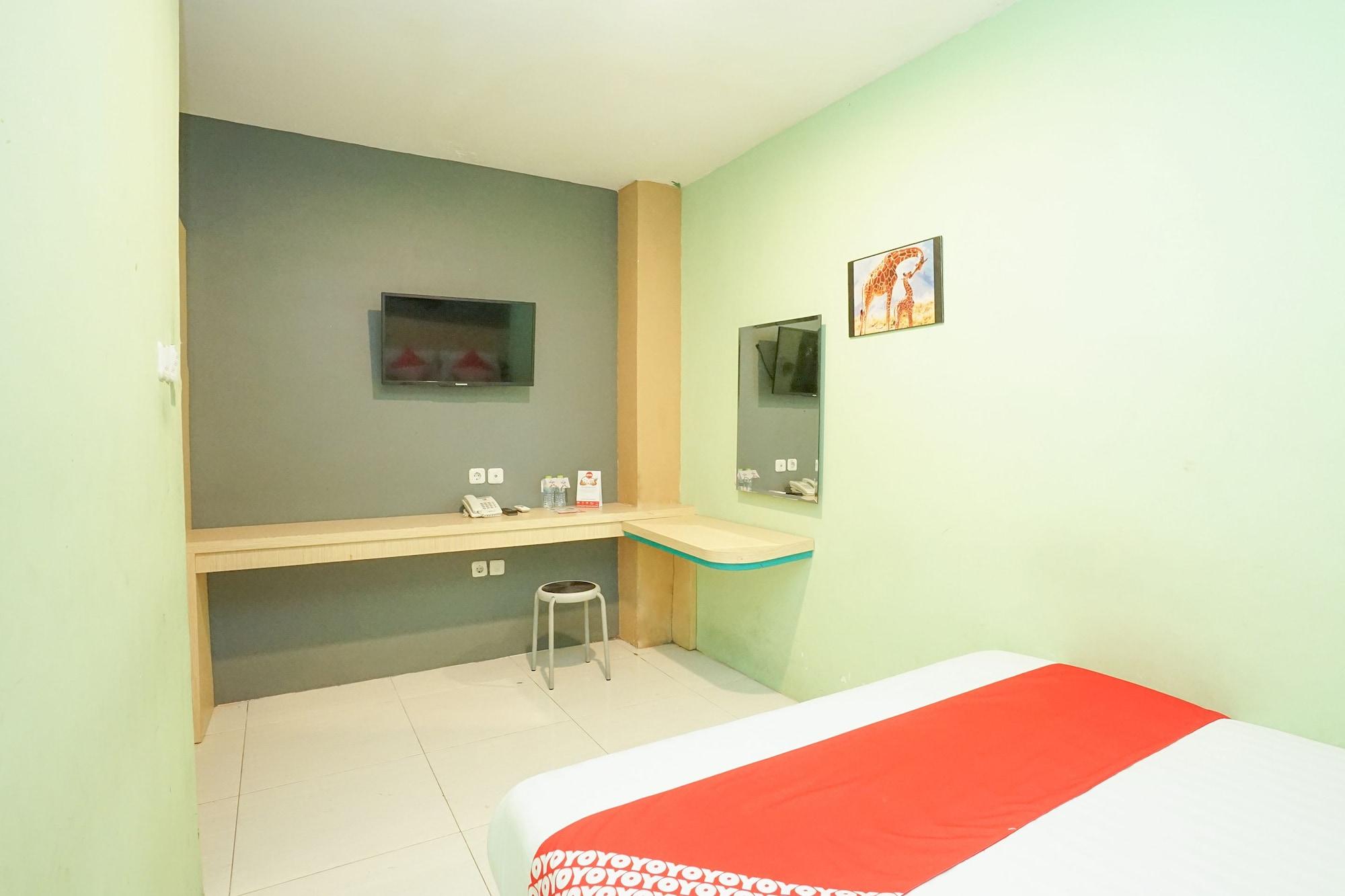 Oyo 277 Rukotel Near Rsu Adi Husada Undaan Kota Surabaya Ngoại thất bức ảnh