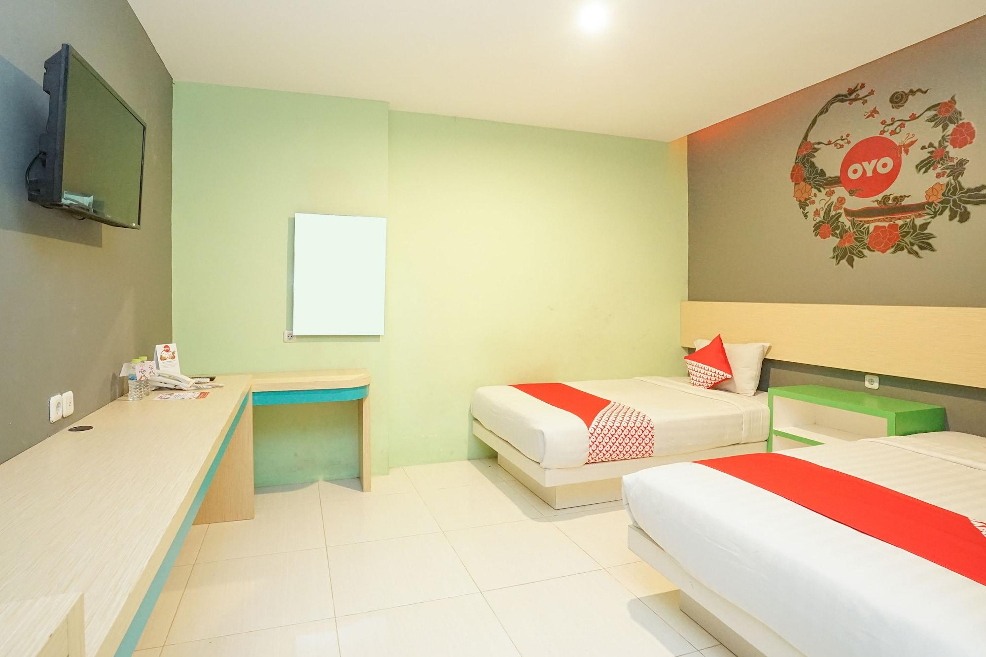 Oyo 277 Rukotel Near Rsu Adi Husada Undaan Kota Surabaya Ngoại thất bức ảnh