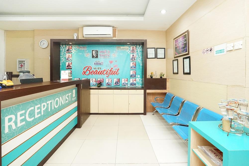Oyo 277 Rukotel Near Rsu Adi Husada Undaan Kota Surabaya Ngoại thất bức ảnh