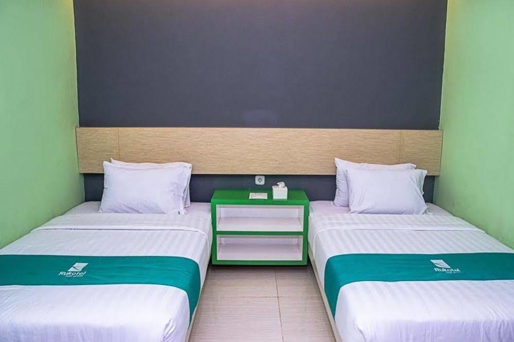 Oyo 277 Rukotel Near Rsu Adi Husada Undaan Kota Surabaya Ngoại thất bức ảnh