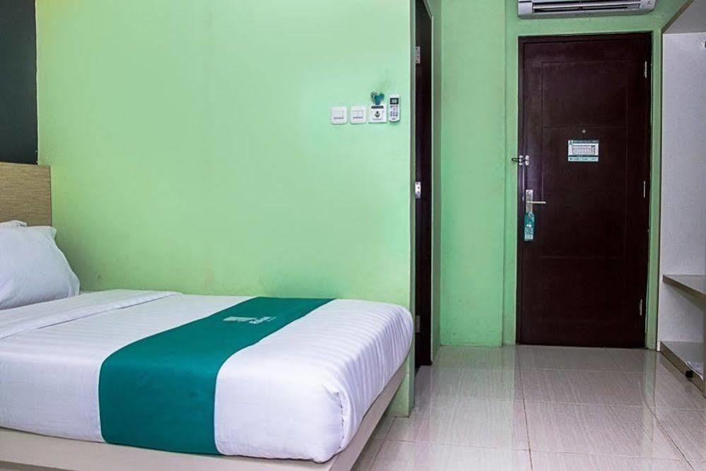 Oyo 277 Rukotel Near Rsu Adi Husada Undaan Kota Surabaya Ngoại thất bức ảnh