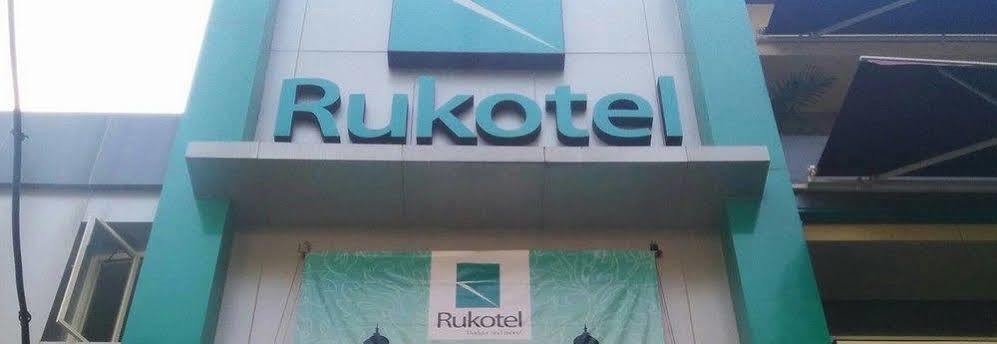 Oyo 277 Rukotel Near Rsu Adi Husada Undaan Kota Surabaya Ngoại thất bức ảnh