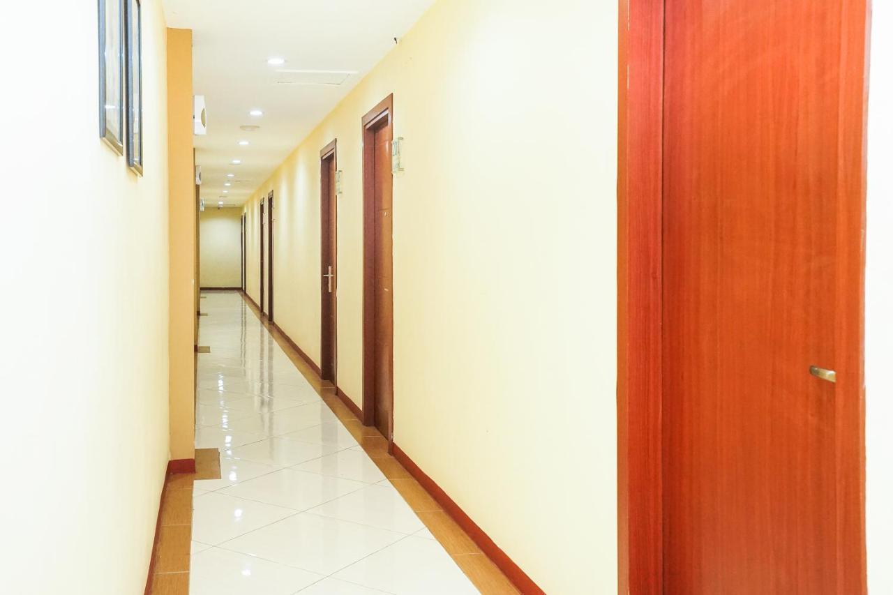 Oyo 277 Rukotel Near Rsu Adi Husada Undaan Kota Surabaya Ngoại thất bức ảnh