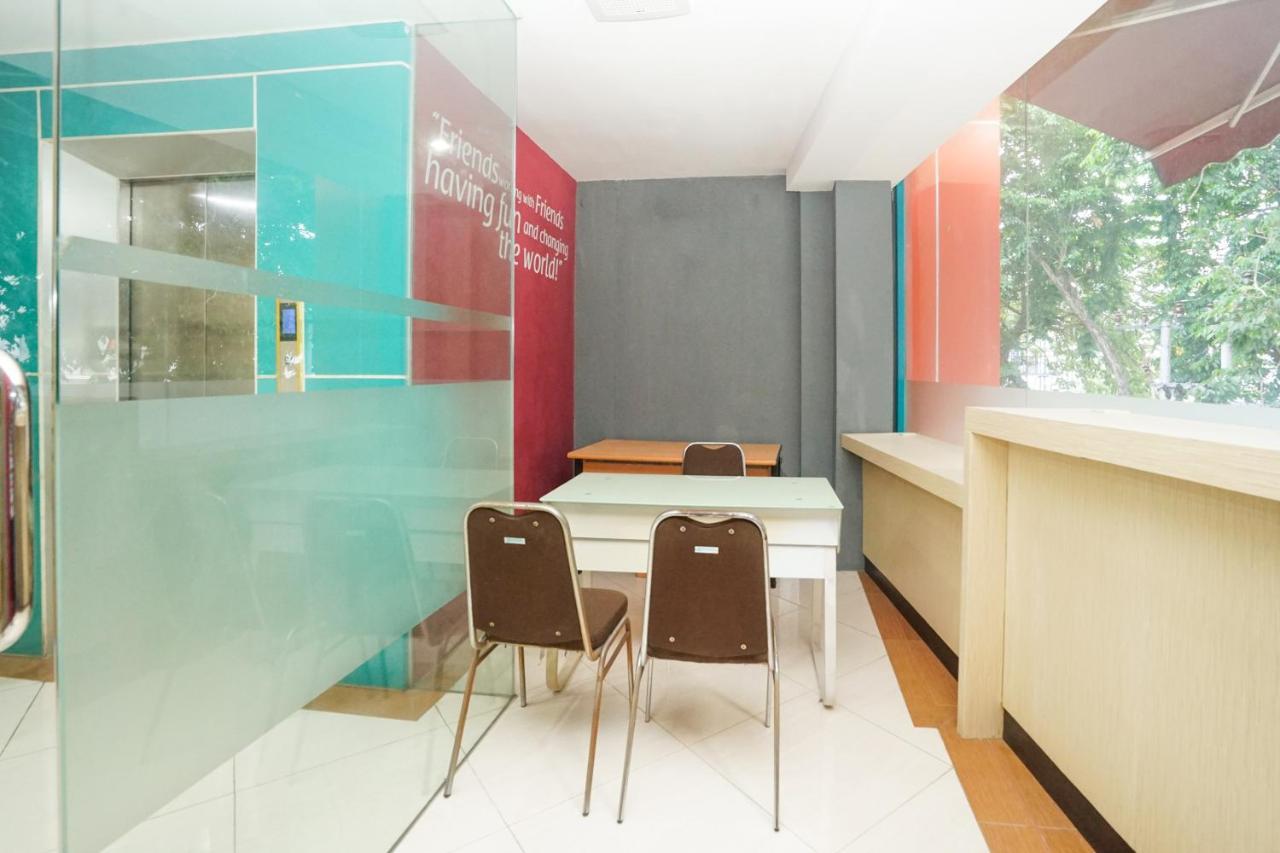 Oyo 277 Rukotel Near Rsu Adi Husada Undaan Kota Surabaya Ngoại thất bức ảnh