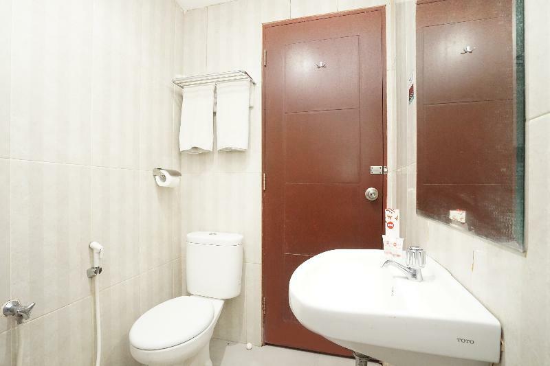 Oyo 277 Rukotel Near Rsu Adi Husada Undaan Kota Surabaya Ngoại thất bức ảnh